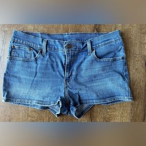 Womens Levi jean shorts